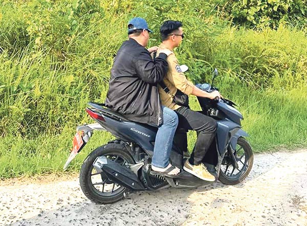 jalan rusak seranau