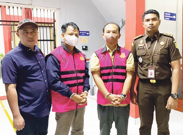kades dan bendahara desa tarusan danum