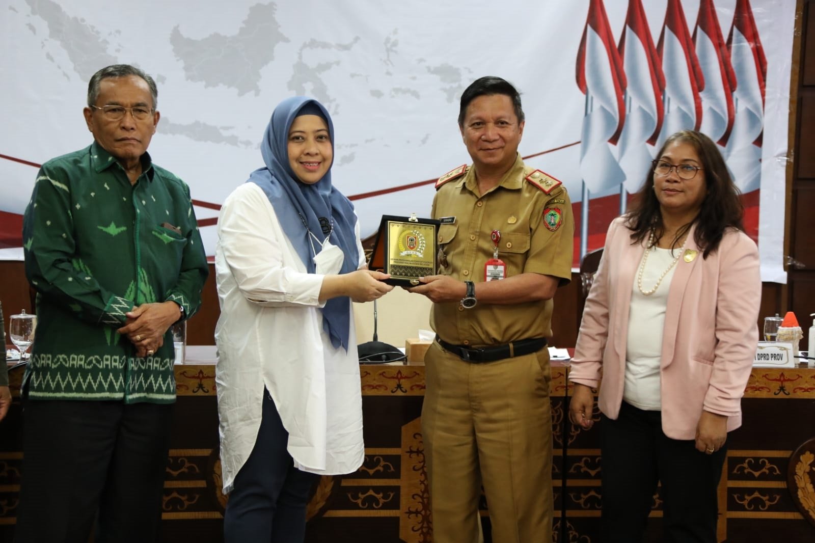 DPRD Kalsel,DPRD Kalteng,Pemprov Kalteng