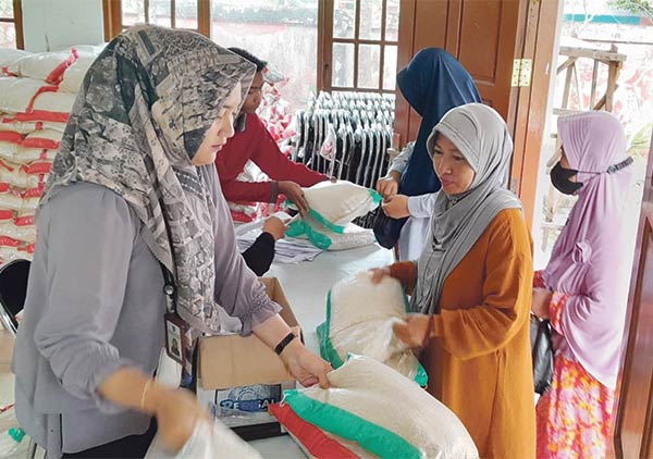 pasar murah beras sampit