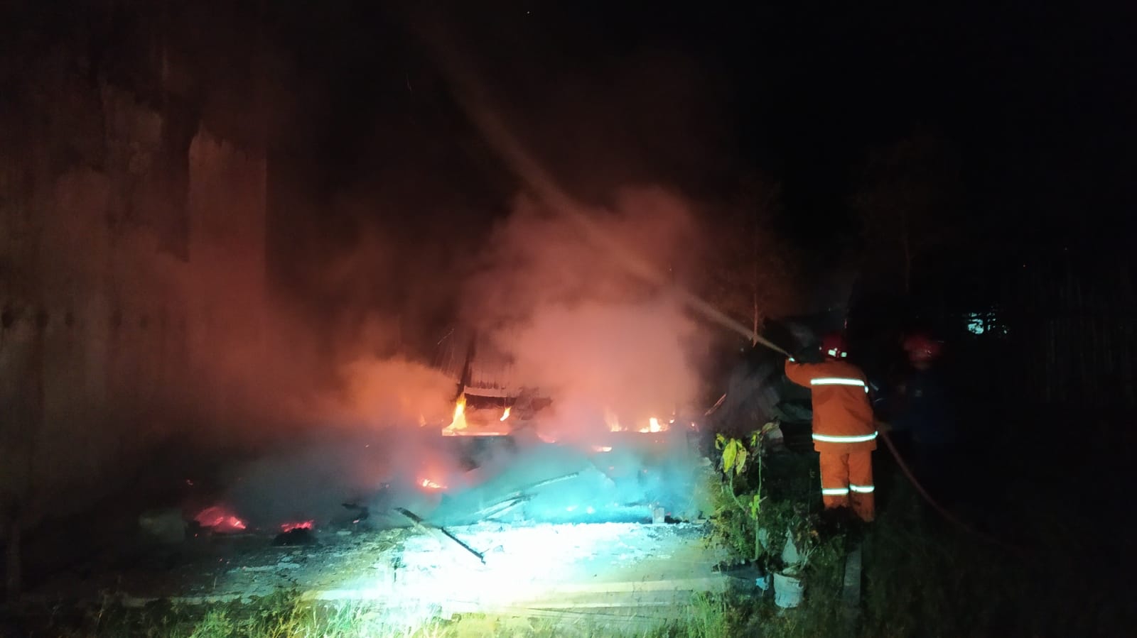pondok terbakar
