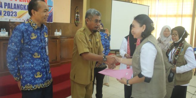society pendidikan
