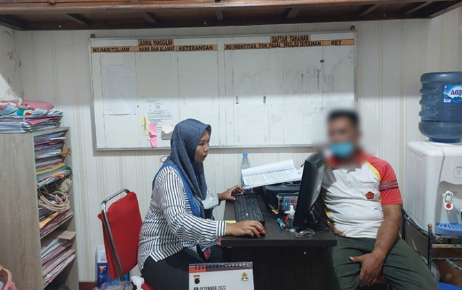 tni gadungansebar foto mesum
