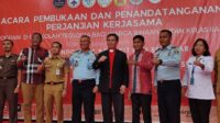 Wali Kota Palangka Raya Fairid Naparin