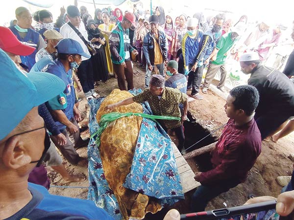 wanita terberat di kalteng meninggal