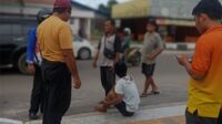pemuda sampit dikeroyok massa