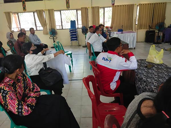 polemik gunting baju sman 2 pangkalan bun