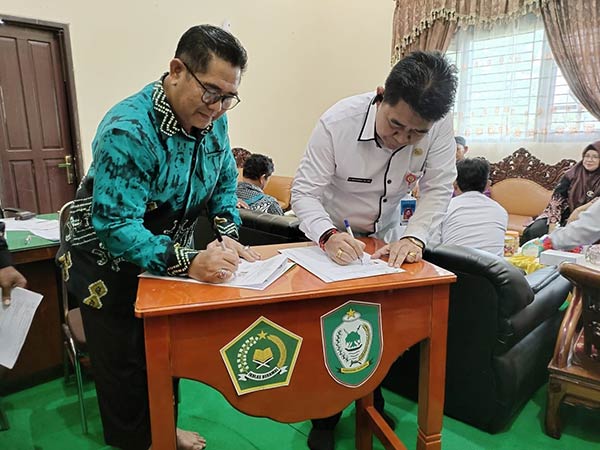 tanda tangan turunkan stunting