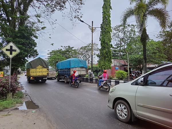 truk masuk kota