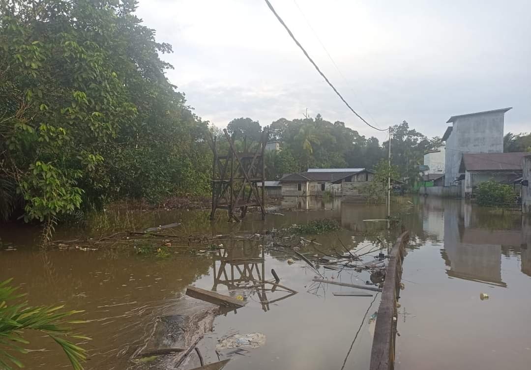 banjir meluas 1