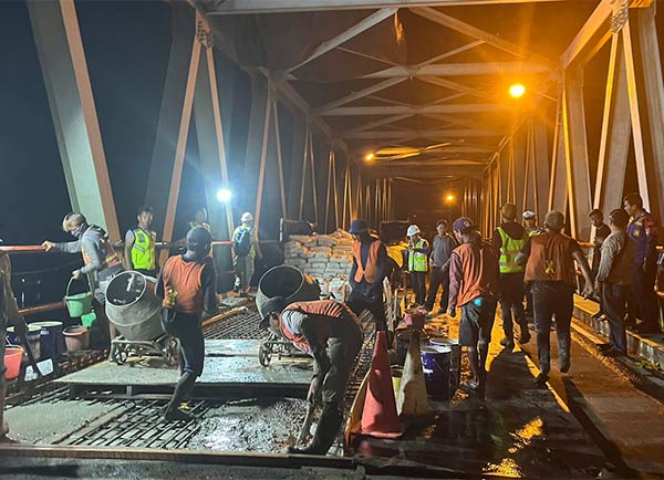 pengecoran jembatan katingan