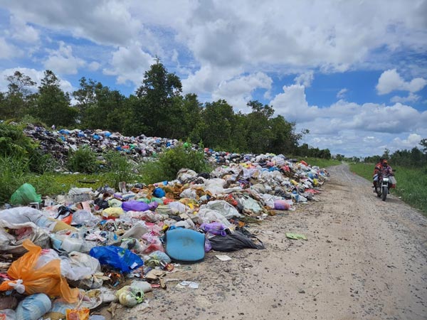 sampah menggunung