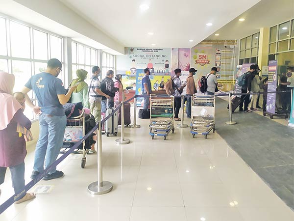 bandara iskandar pangkalan bun