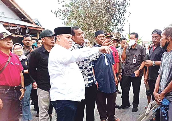 bupati kotim tinjau kebakaran