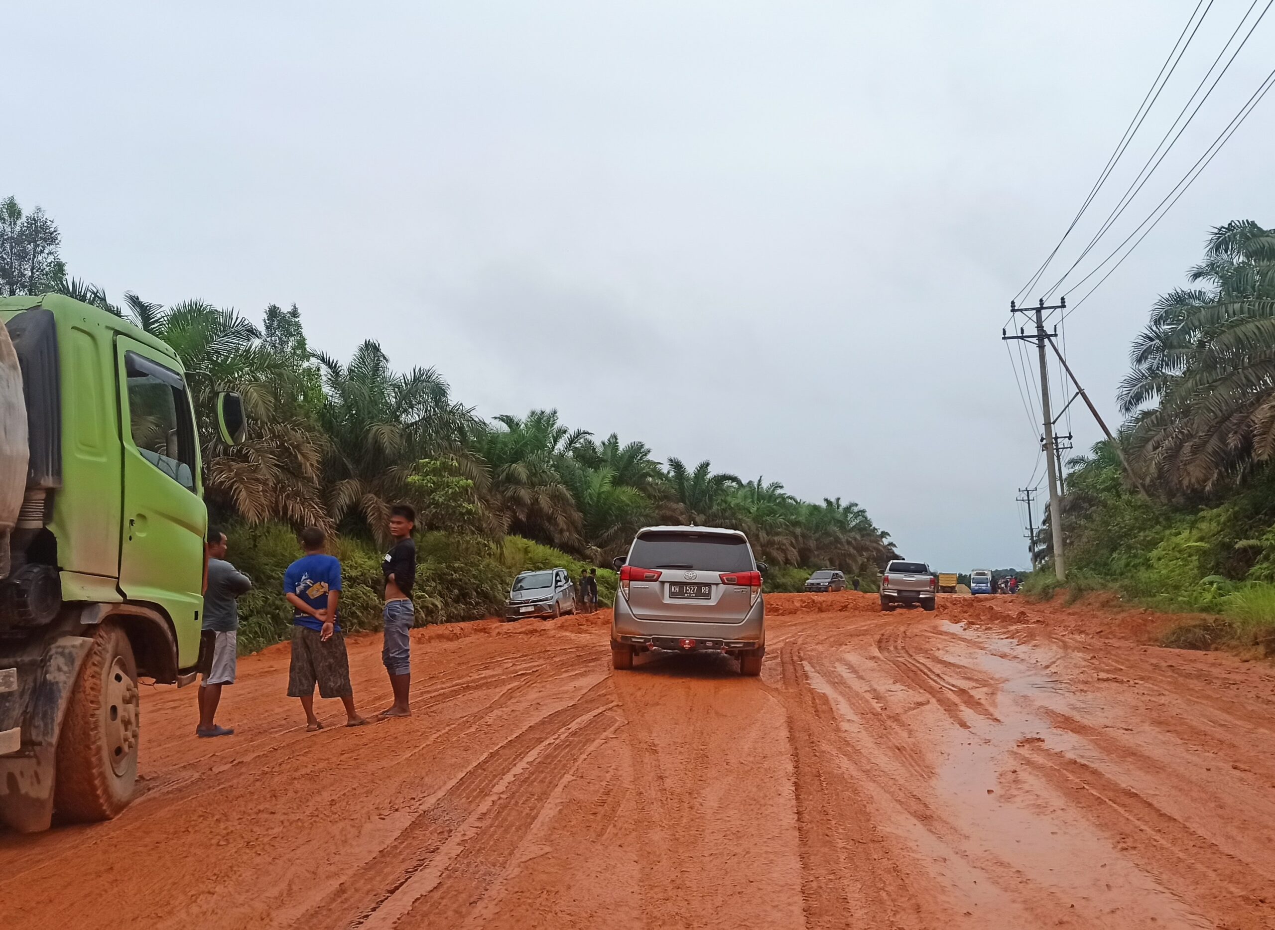 jalan rusak