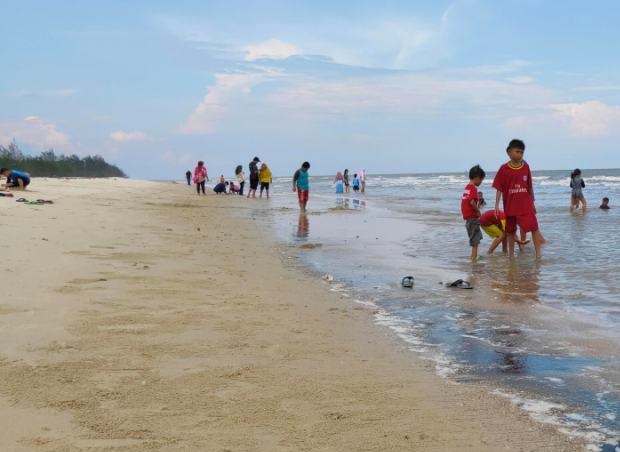 Salah satu kawasan Pantai di Sukamara