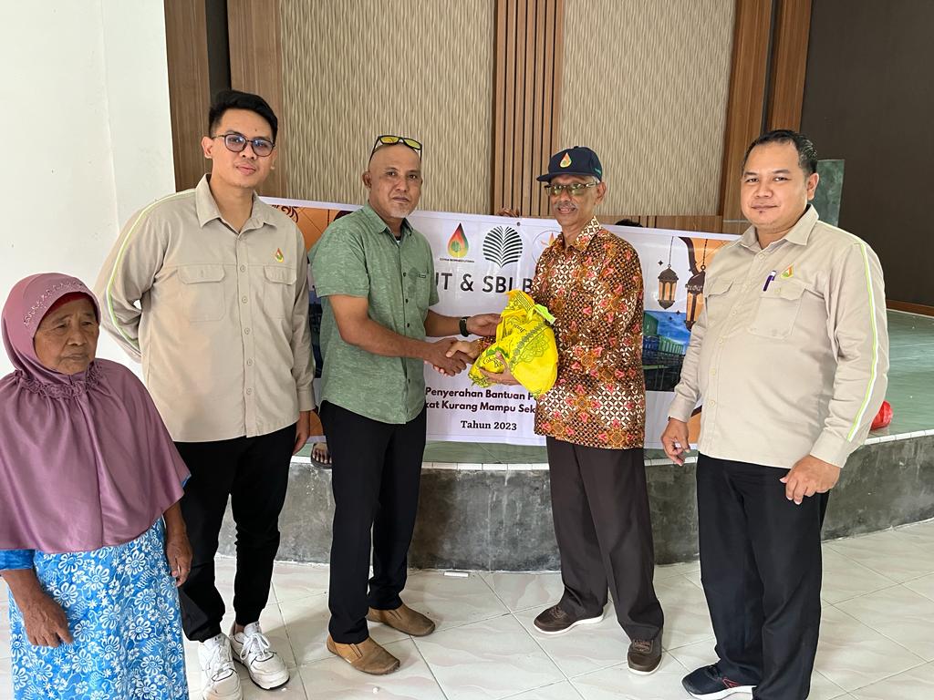 penyerahan paket sembako 1