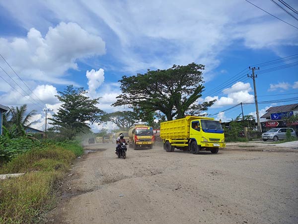 kondisi jalan moh hatta jalur lingkar selatan (hgn) 2