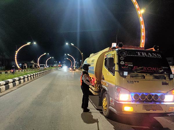 penertiban truk masuk kota