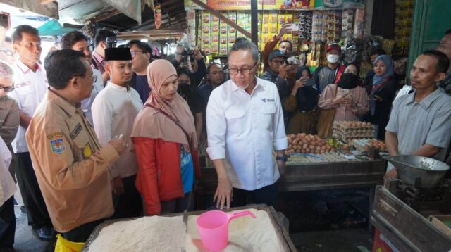 pasar besar palangkaraya,Dinas Perdagangan dan Perindustrian  Kalteng,harga ayam di palangkaraya