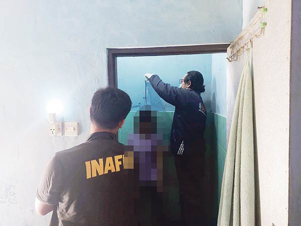 gantung diri