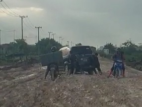 jalan rusak