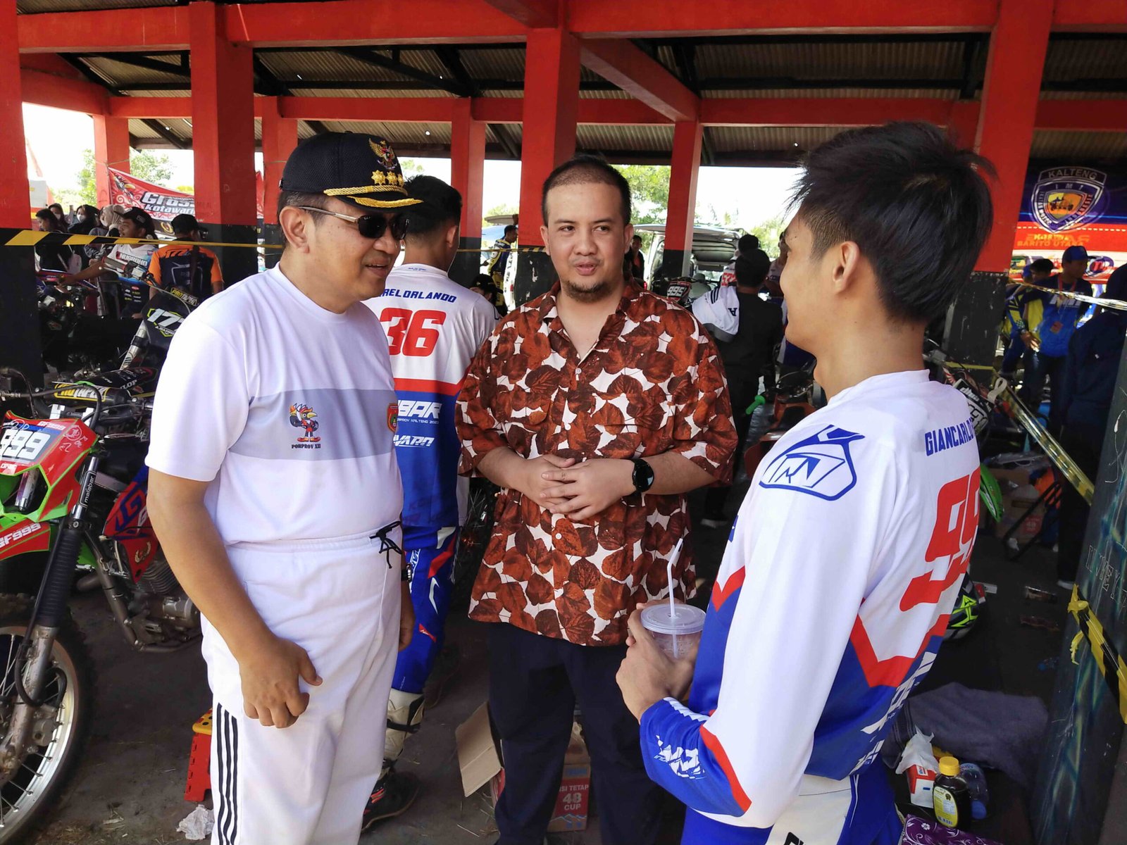 DPRD KOBAR dprd kobar