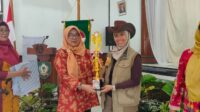 mendongeng