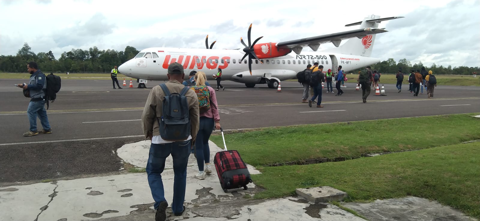 tiket pesawat