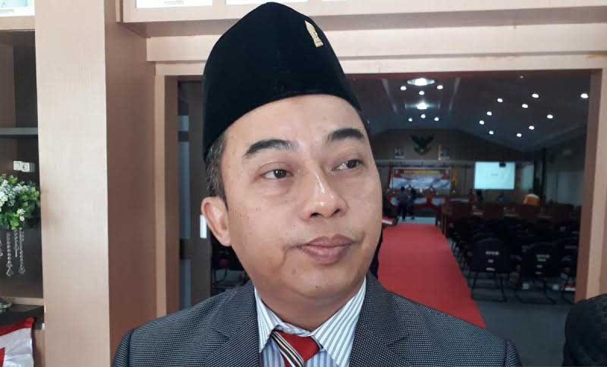 ketua dprd kotim rimbun