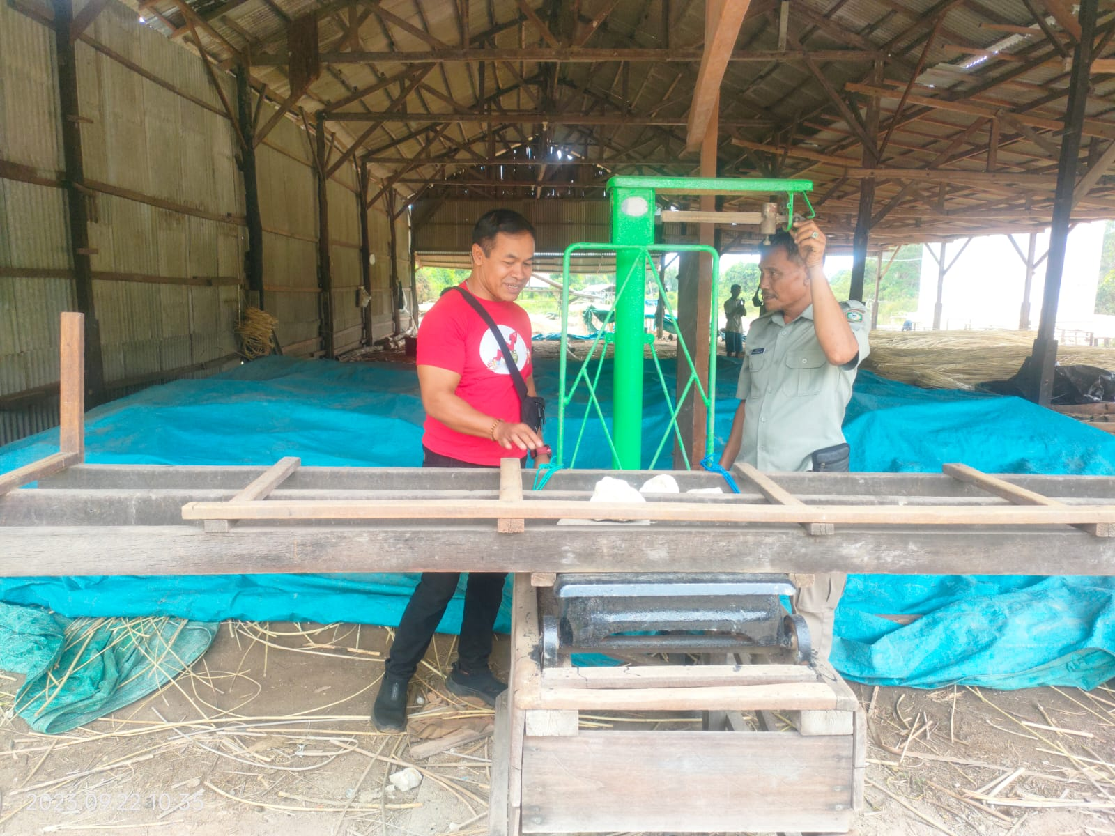 timbangan karet dan rotan