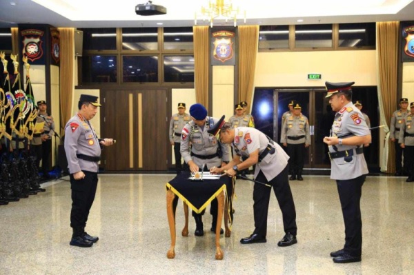 pelantikan kapolda kalteng