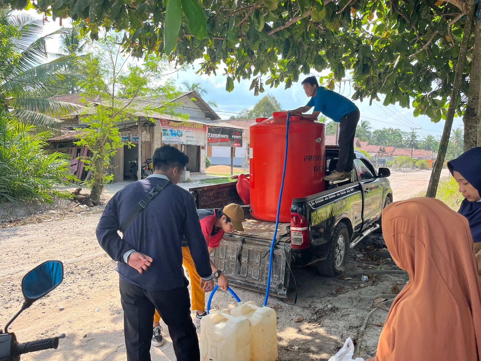 penyaluran air bersih