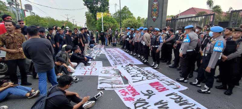 demo polda kalteng