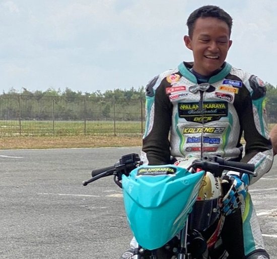 balap motor
