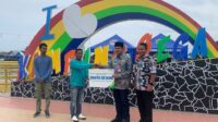 lomba dayung foto