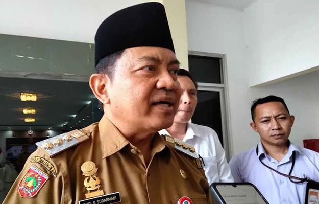 Pj Bupati Kobar Budi Santosa