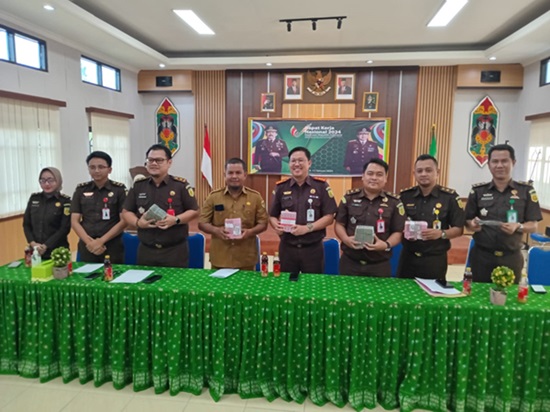 KORUPSI GUNUNG MAS