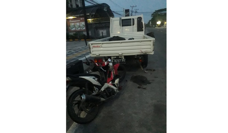 KECELAKAAN MOTOR TABRAK PIKAP 