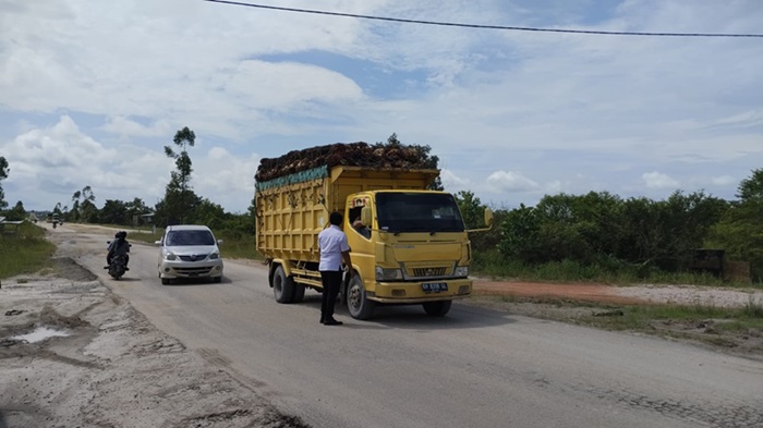 truk angkutan