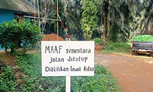 jalan ditutup