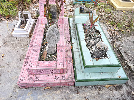 makam dirusak