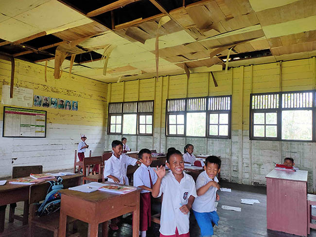 sekolah rusak