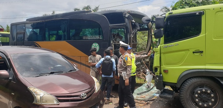 kecelakaan bus sekolah