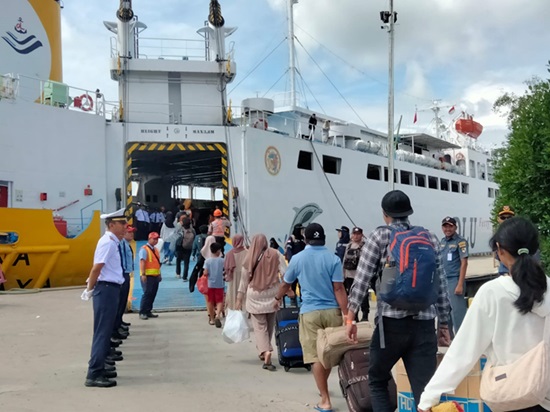 mudik kumai kapal DLU