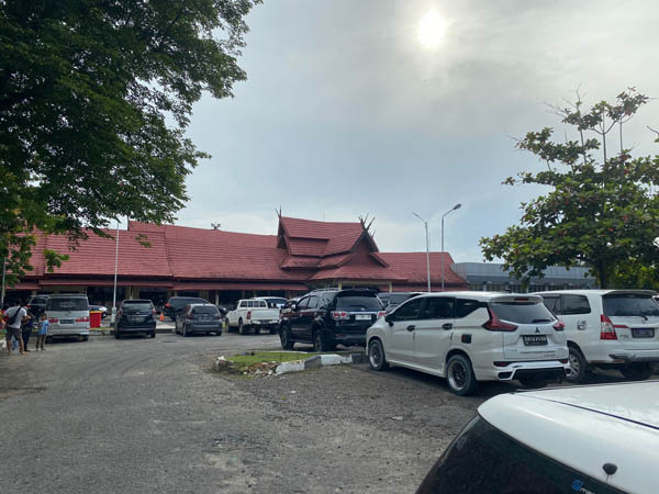 bandara iskandar pangkalan bun
