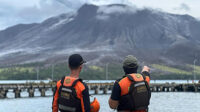 Gunung Ruang di Sulawesi Utara