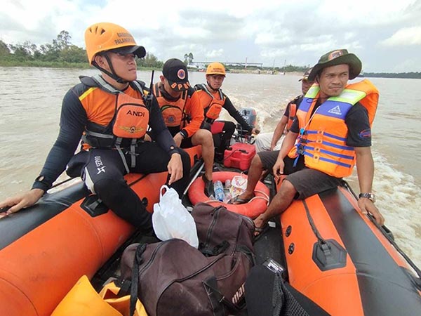 pencarian korban kapal