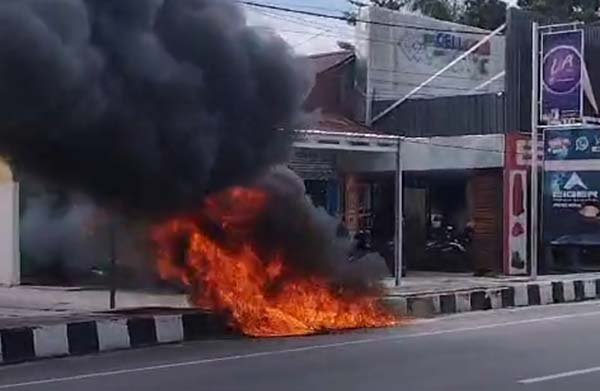 KEBAKARAN kebakaran