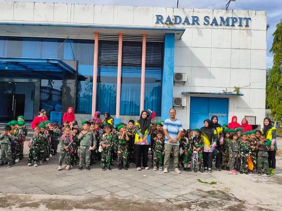 TK Kartika sampit